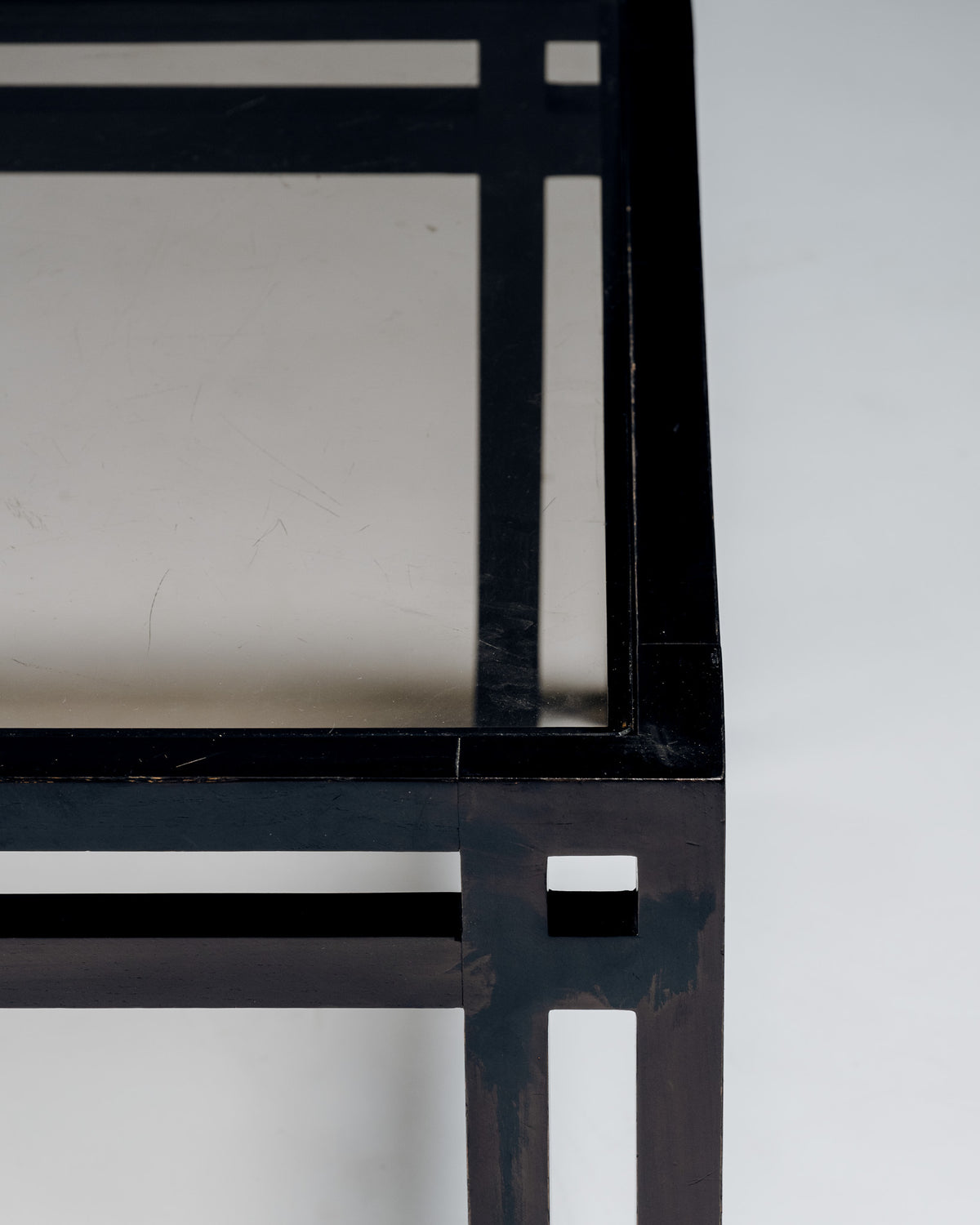 TABLE BASSE EN BOIS ET VERRE, JEAN-MICHEL WILMOTTE, GOVERNOR, 1970s