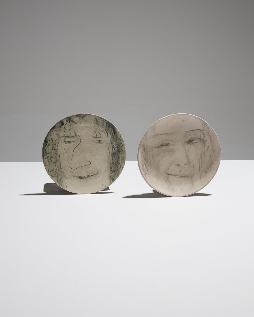 ASSIETTE EN CÉRAMIQUE VISAGE, ANTON PRINNER, 1950s