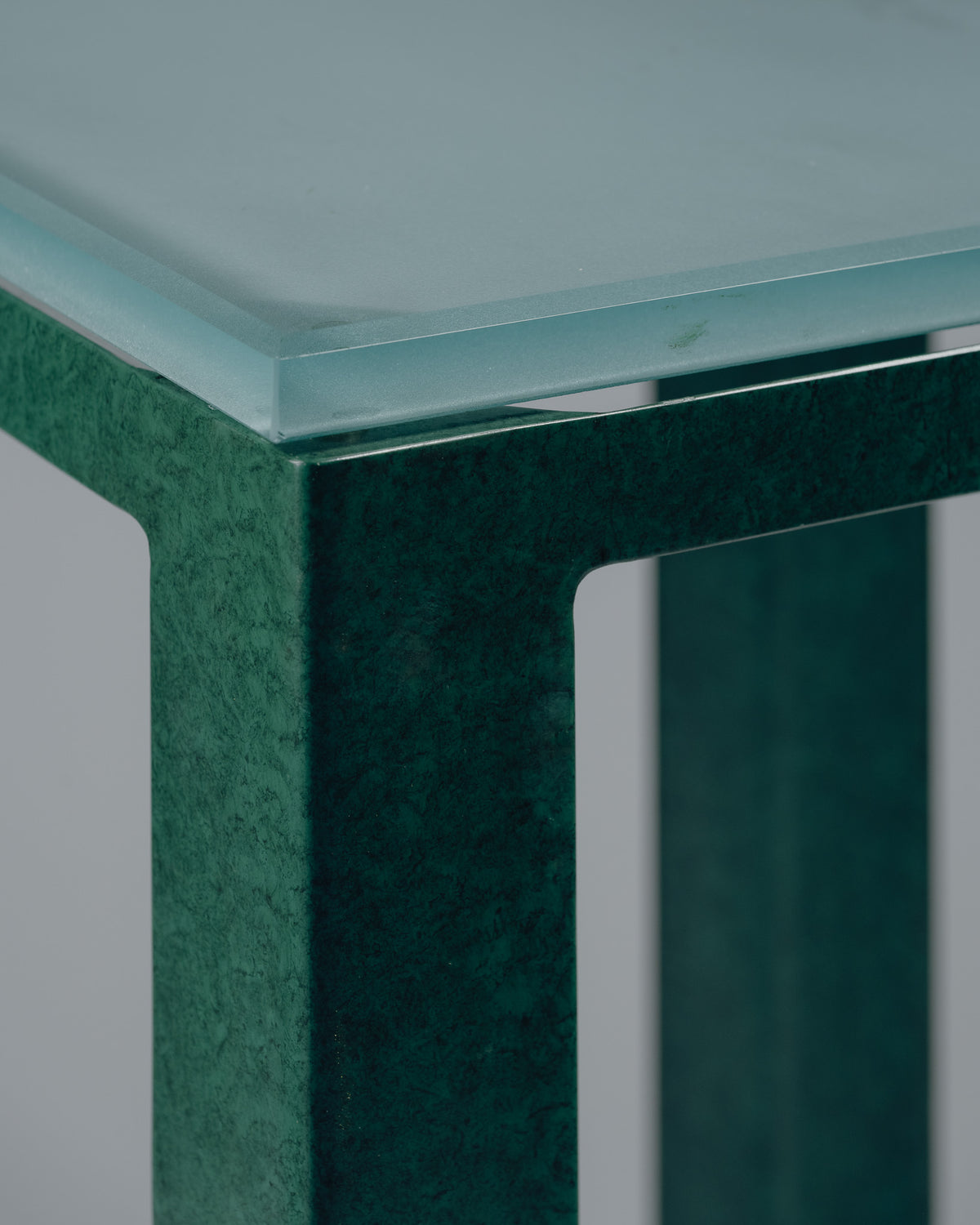 GUÉRIDON 'SYNTHÈSE' EN MÉTAL ET VERRE, CHRISTIAN DUC, 1980s