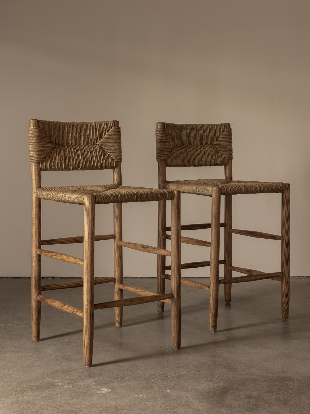 ARNAUD COUNTER STOOL