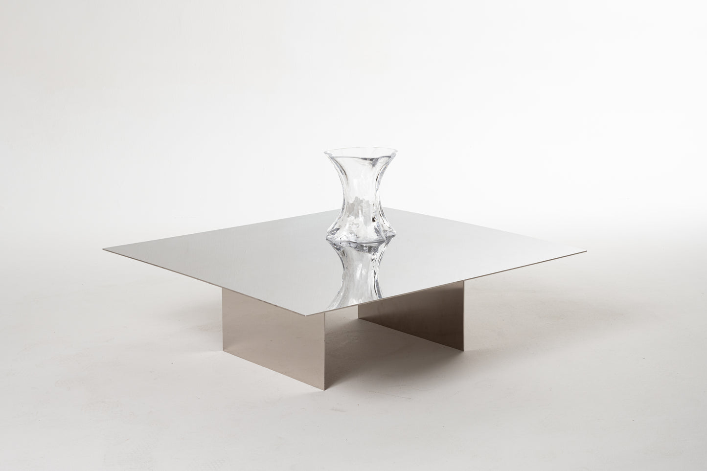 TABLE BASSE 06 EN MÉTAL MIROIR