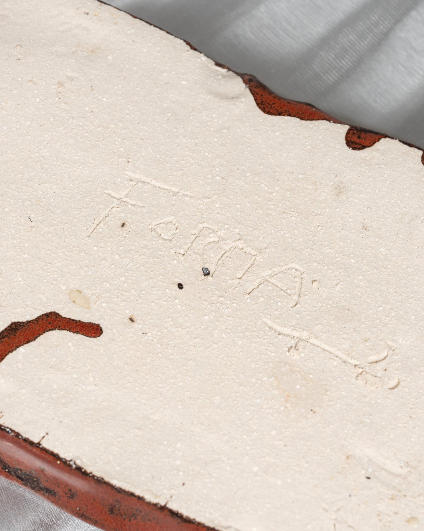 GRAND CENDRIER GRÈS ROUGE