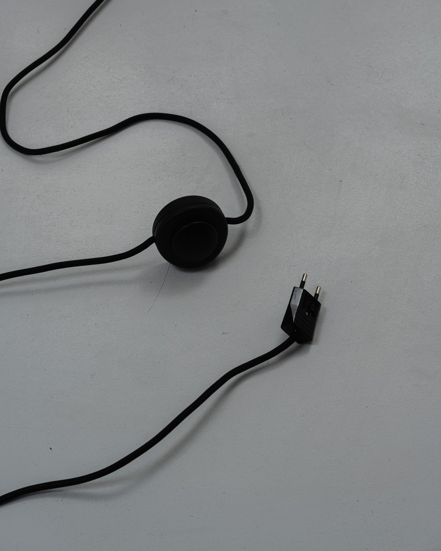 LAMPADAIRE ARROW 120 AVEC DIFFUSEUR