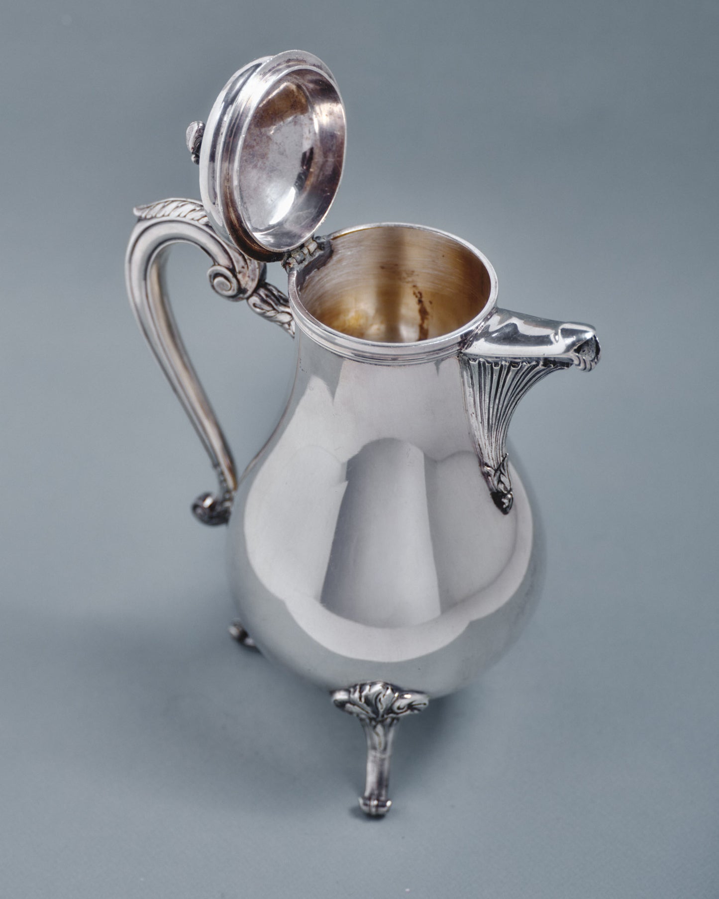 THÉIÈRE EN MÉTAL ARGENTÉ, CHRISTOFLE