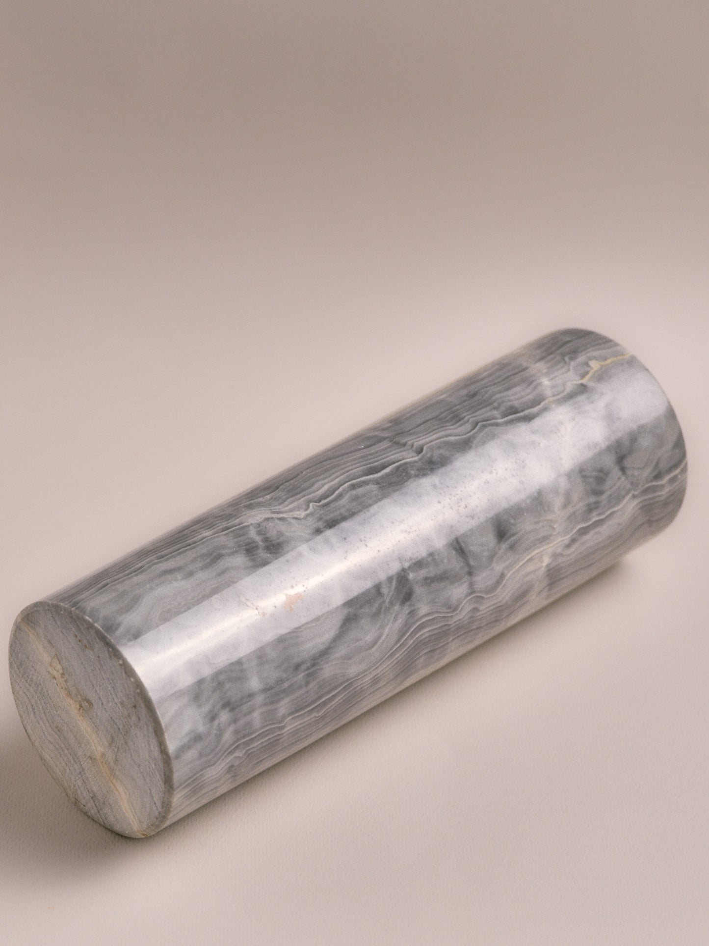 CYLINDRICAL VASE IN BLUE ONYX