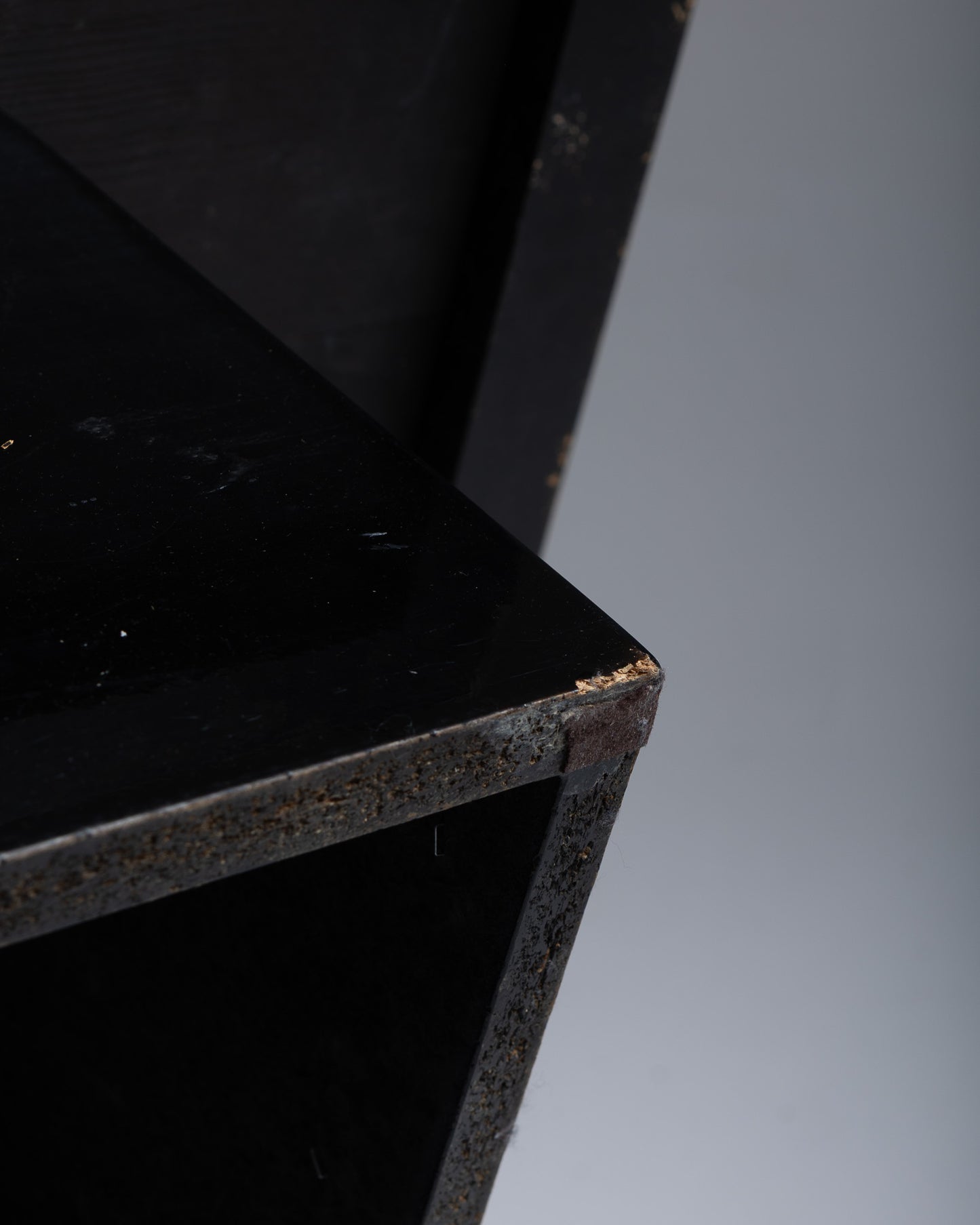 TABLE BASSE EN LOUPE D’ORME, 1970s