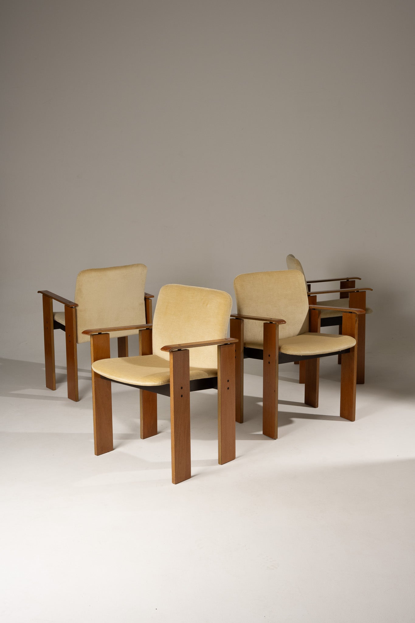 SET OF 4 WOOD AND VELVET CHAIRS, 1970s