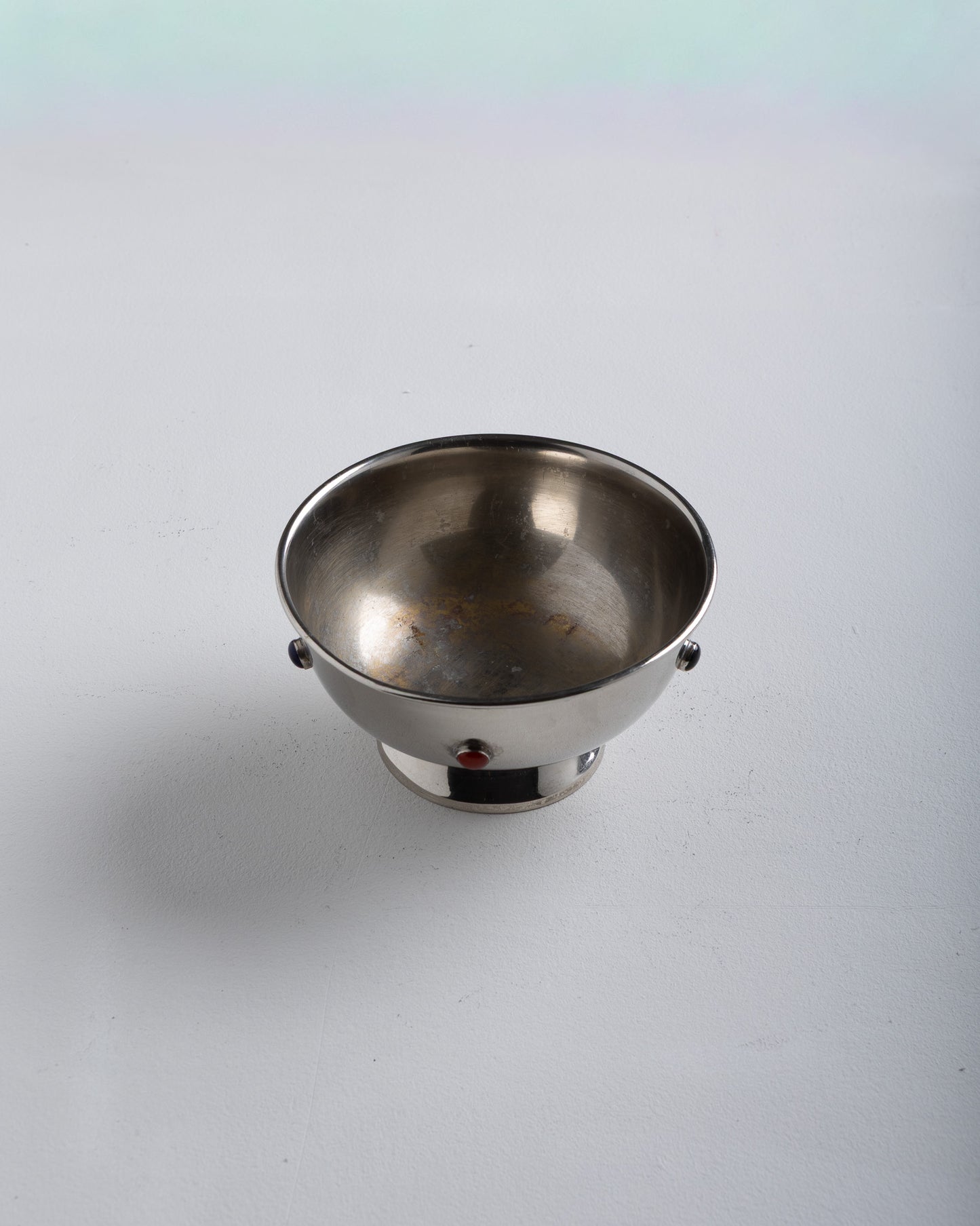 COUPE À FRUITS EN MÉTAL ARGENTÉ, 1970s