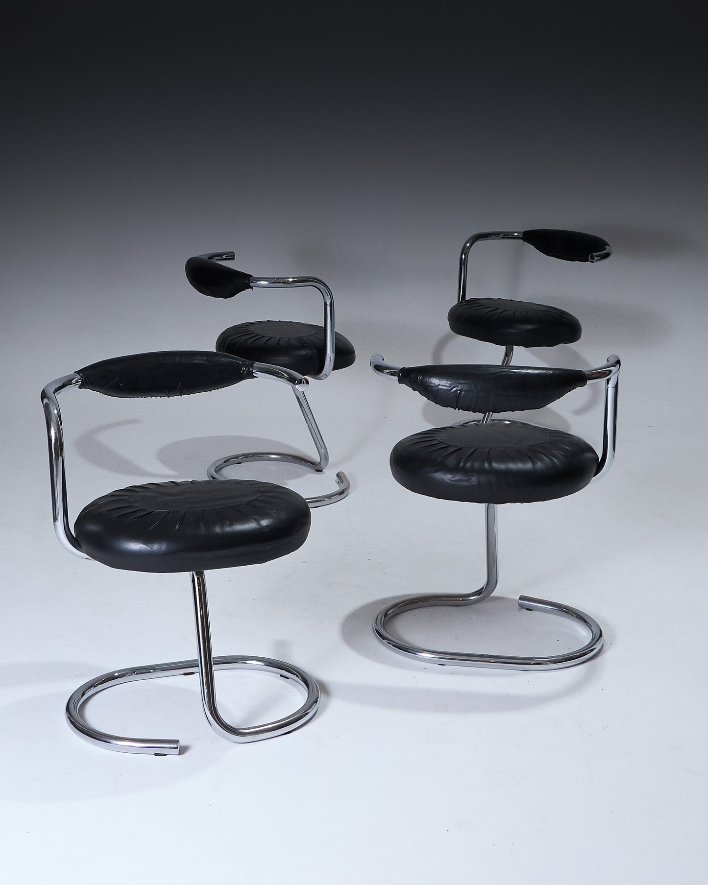 PAIR OF GIOTTO STOPPINO COBRA CHAIRS, 1970s