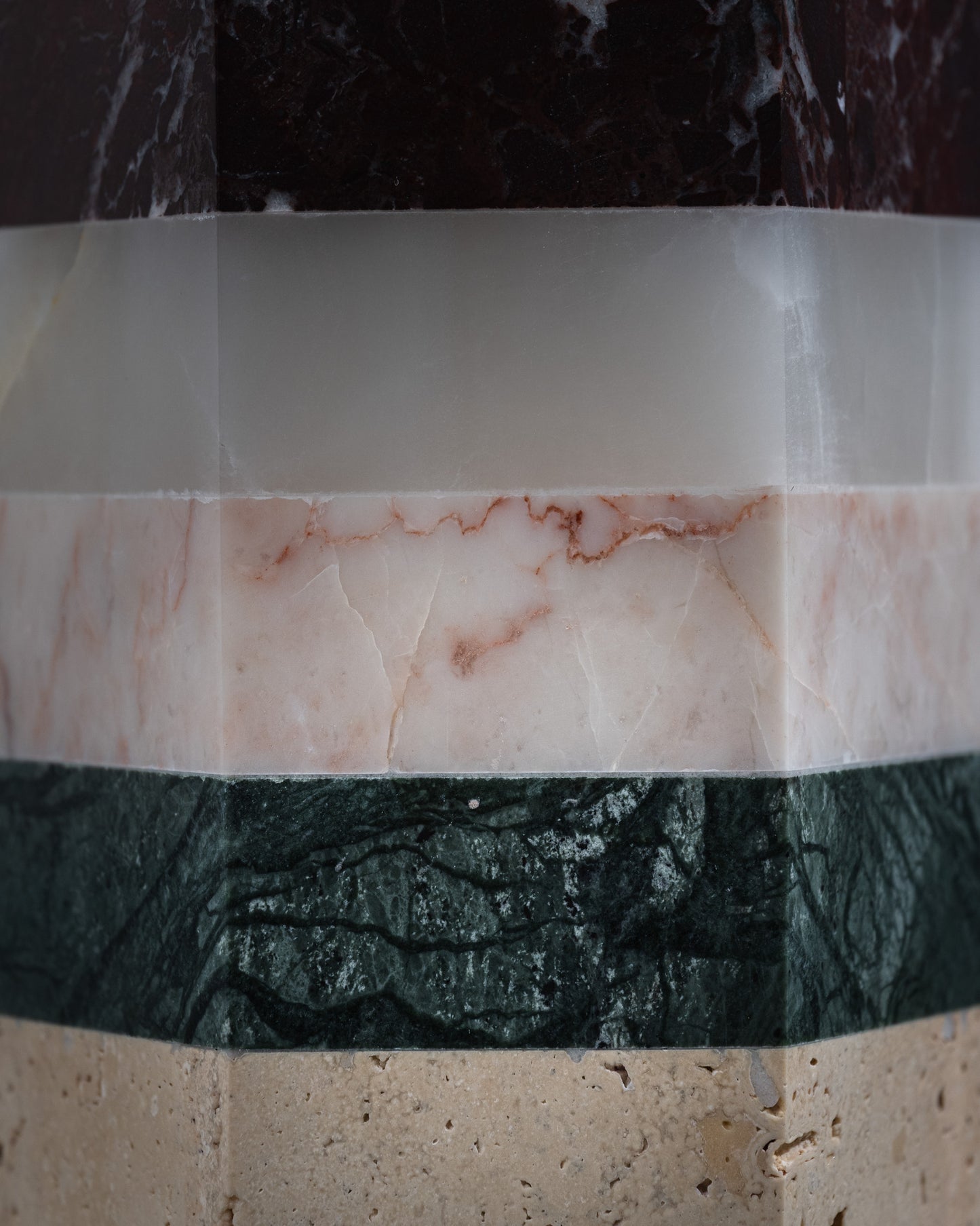 MARBLE, ONYX AND TRAVERTINE SCENTED CANDLE