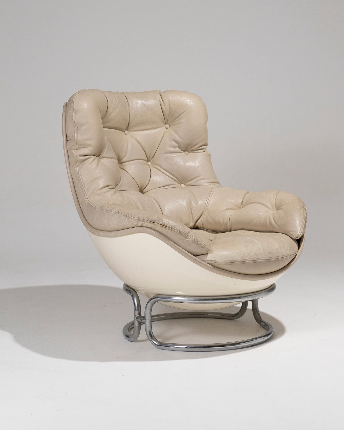 FAUTEUIL EN CUIR KARATÉ MICHEL CADESTIN, 1970s