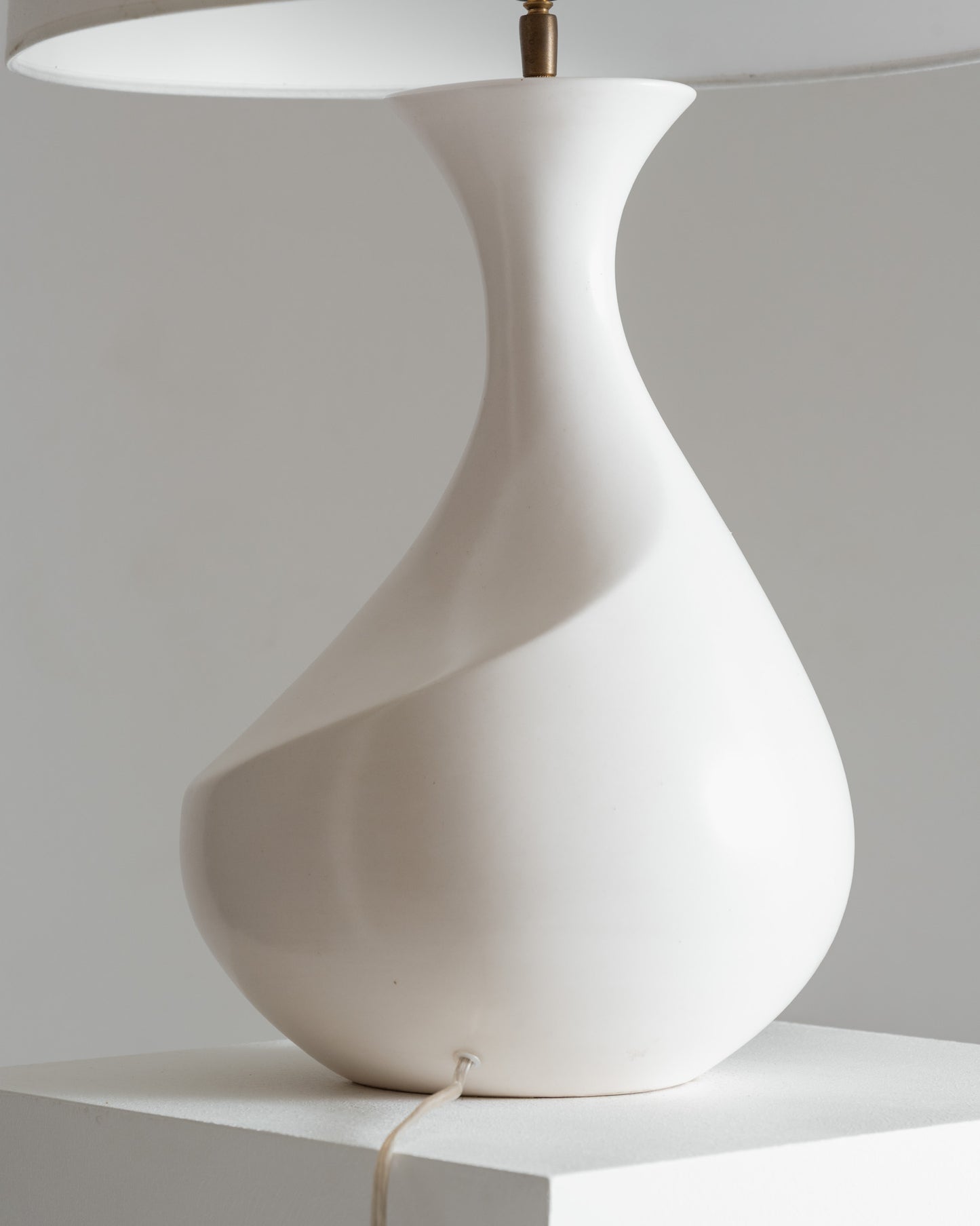 LAMPE GALIBERT EN CÉRAMIQUE BLANCHE, 1960s