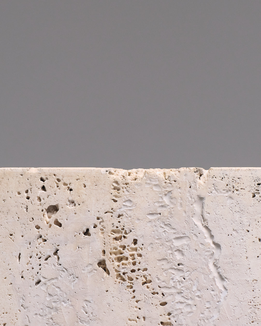 Table to dining in Travertine, 1970s