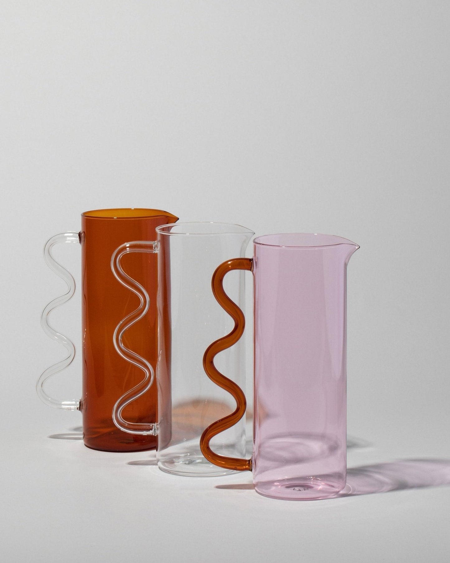 Borosilicate glass pitcher "Wave"
