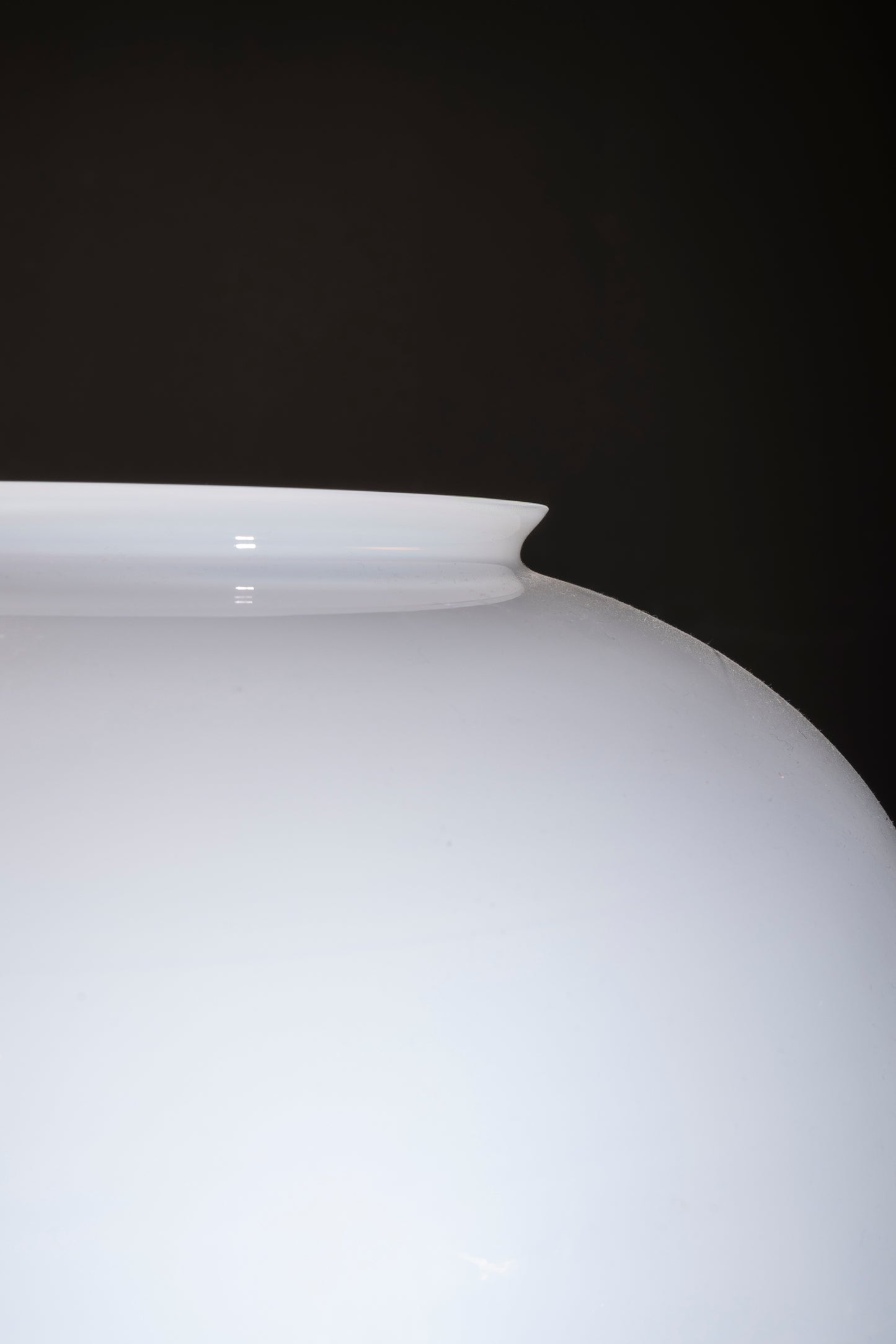 The Line Vase N ° 1