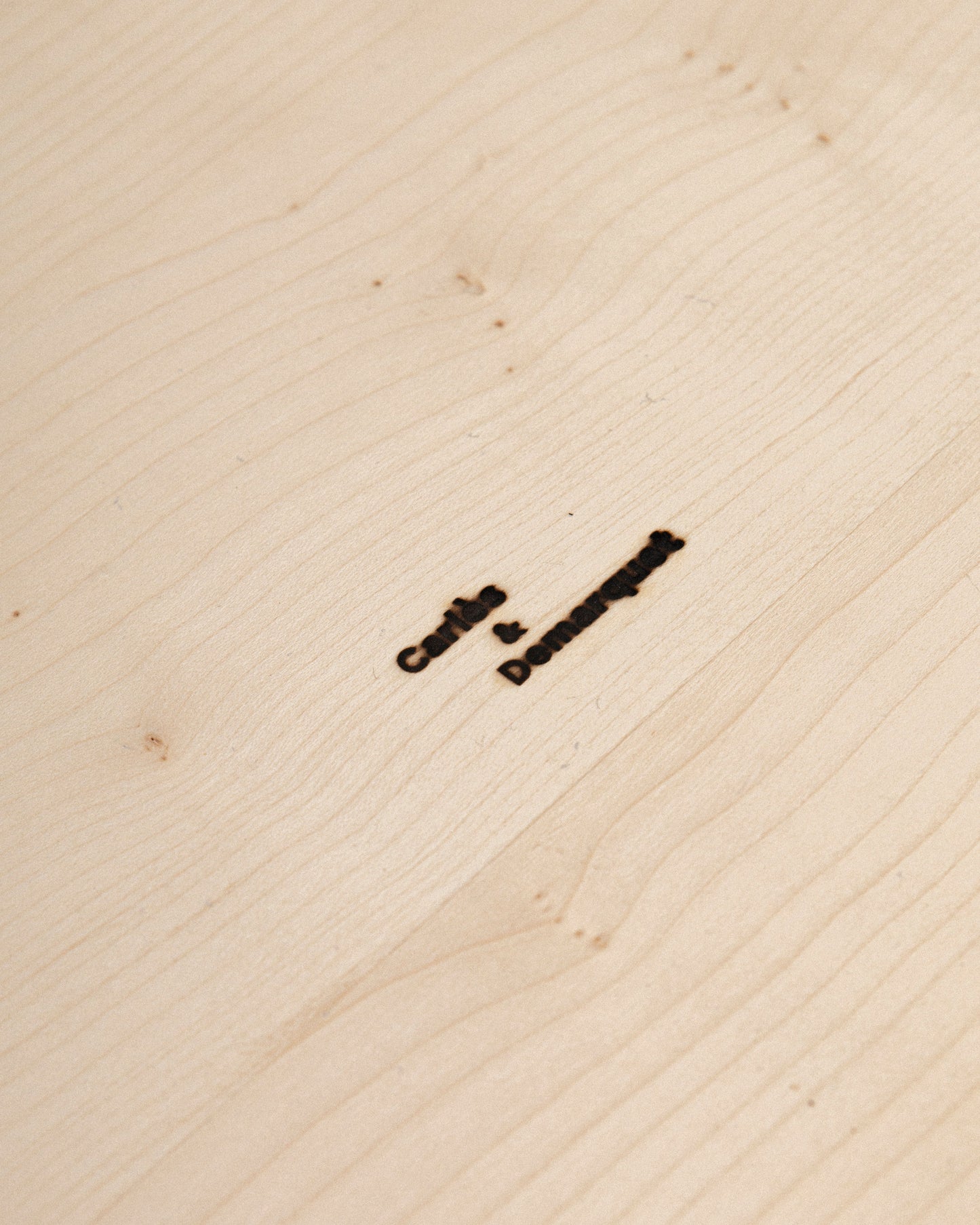 TABLE ONDES EN BOIS D'ÉRABLE MASSIF