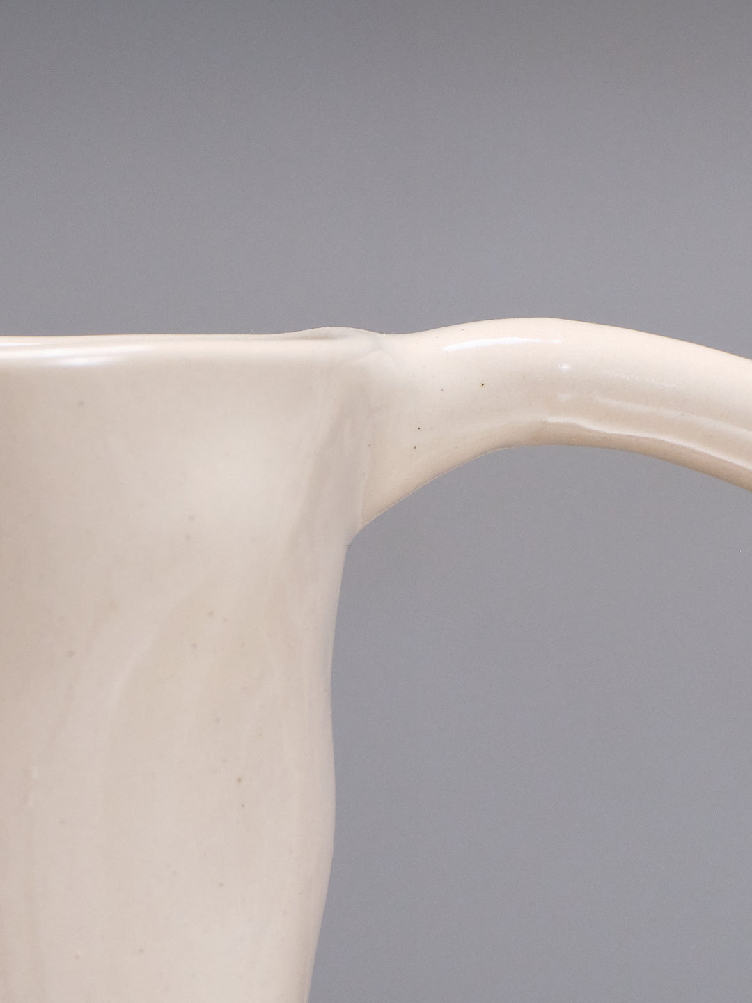 Mega mug in sandstone