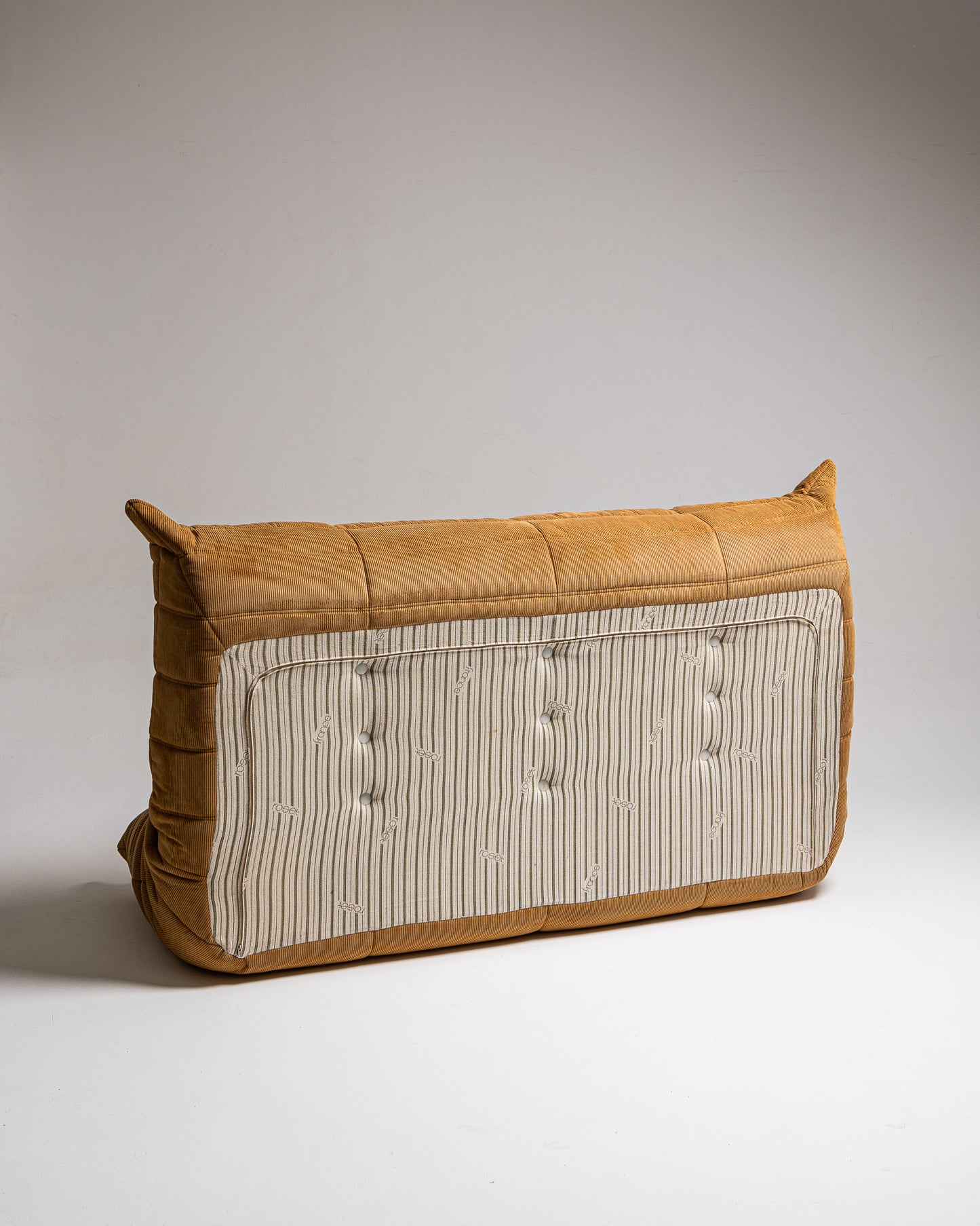 GRANDE BANQUETTE TOGO, MICHEL DUCAROY, LIGNE ROSET