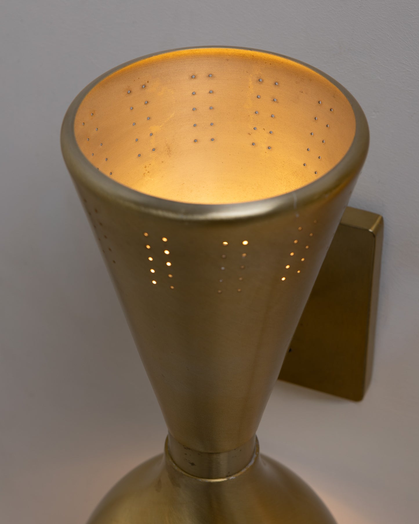 PAIR OF DIABOLO GOLD WALL LIGHTS, 1960s