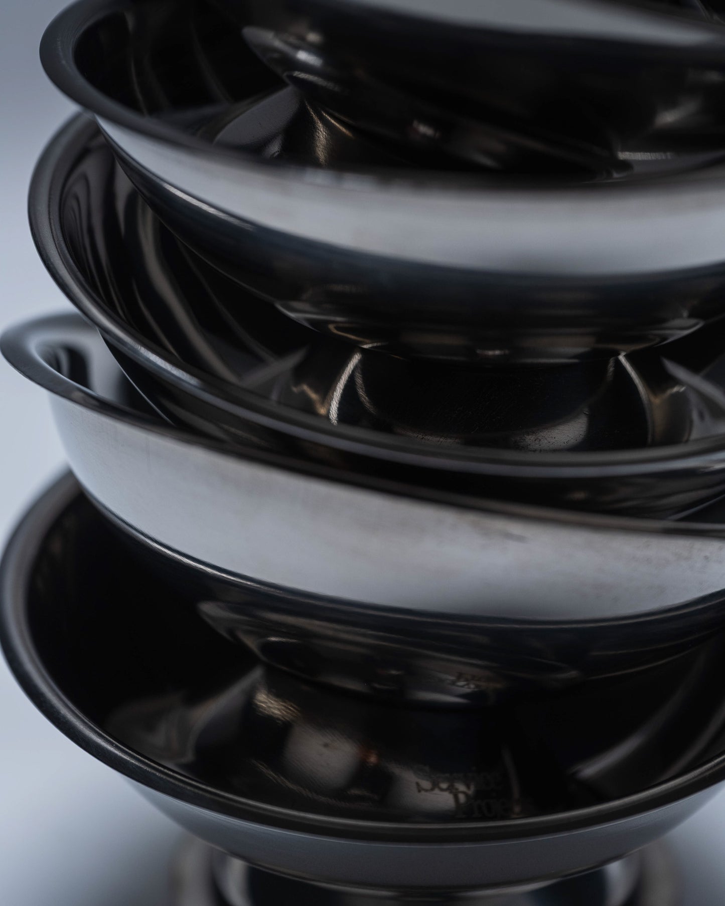 SET DE 6 COUPES EN INOX, 1970s