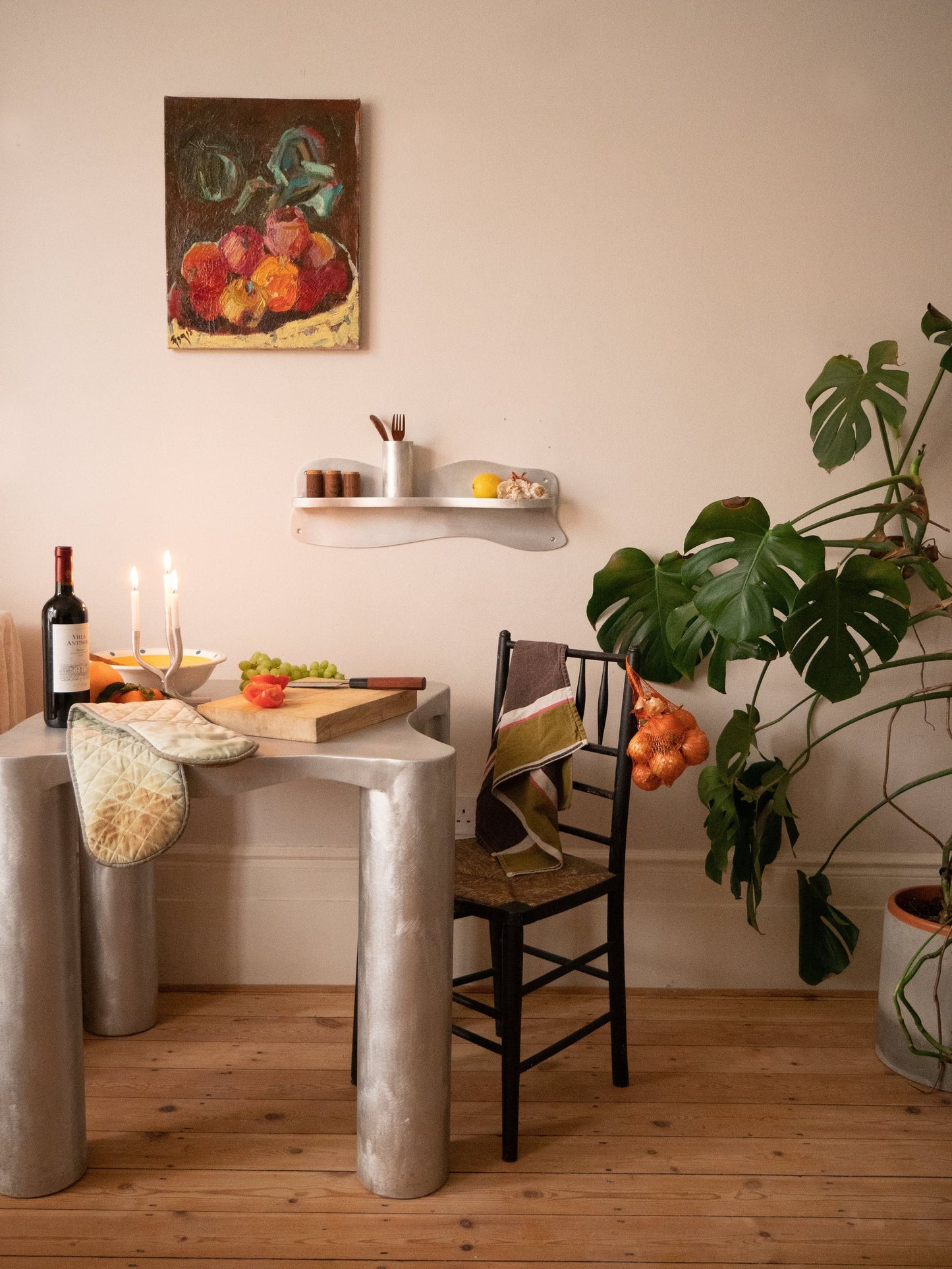 TABLE À MANGER EN ALUMINIUM