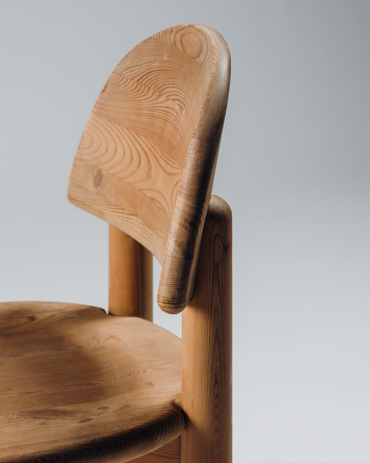 PAIRE DE CHAISES EN PIN, RAINER DAUMILLER, HIRTSHALS SAVVÆRK, 1970s