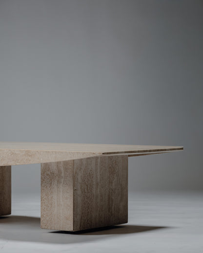 TABLE BASSE 'SUSHI' EN TRAVERTIN, GILLES DERAIN, 1980s