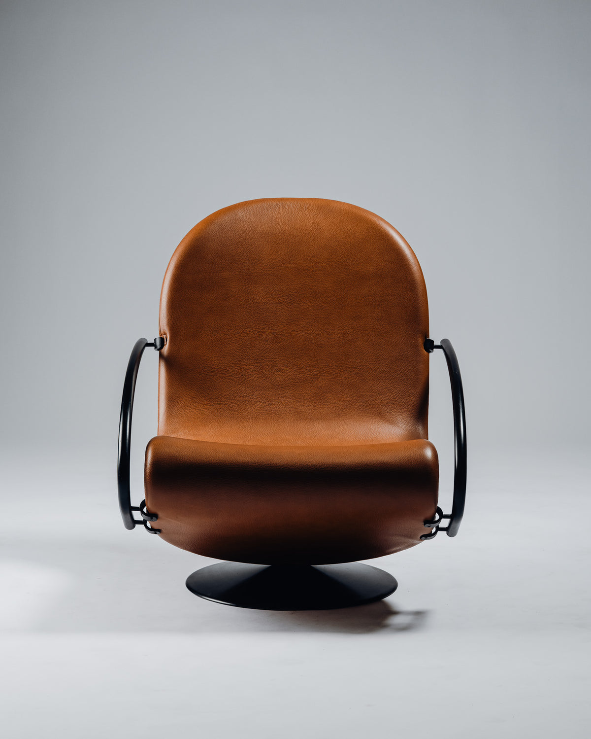 FAUTEUIL EN ACIER ET CUIR, VERNER PANTON, FRITZ HANSEN, 1970s