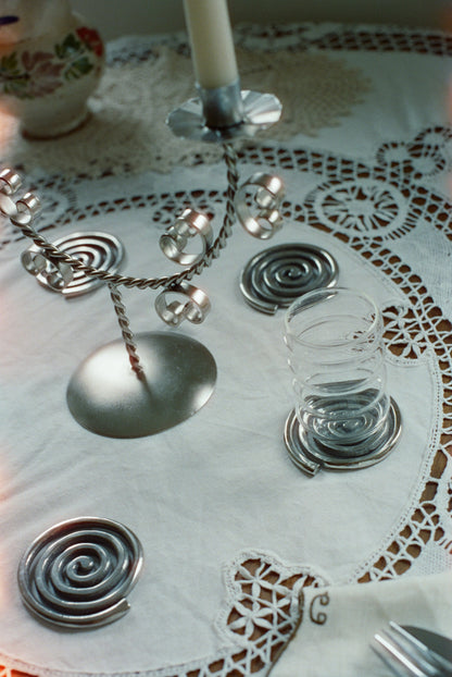 SET DE 4 DESSOUS-DE-VERRES EN SPIRALE
