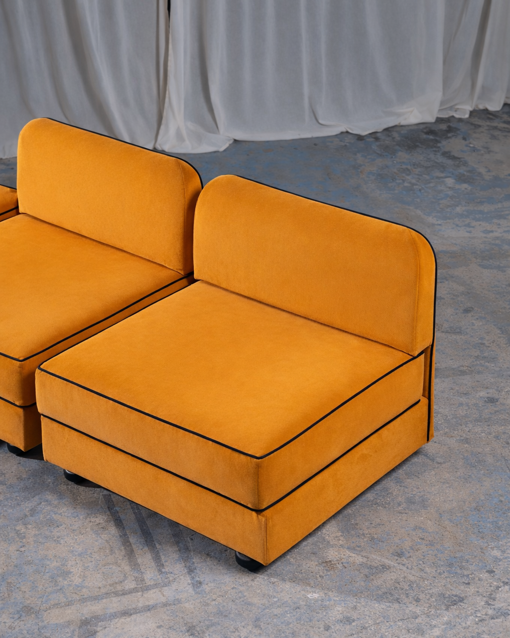 VELVET SOFA, ROSET LINE