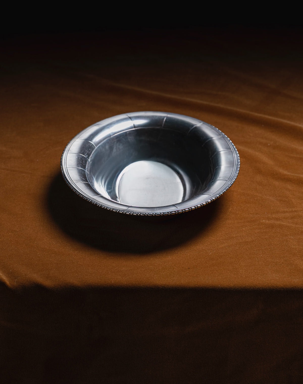 OVAL METAL SERVING PLATTER, 1950s