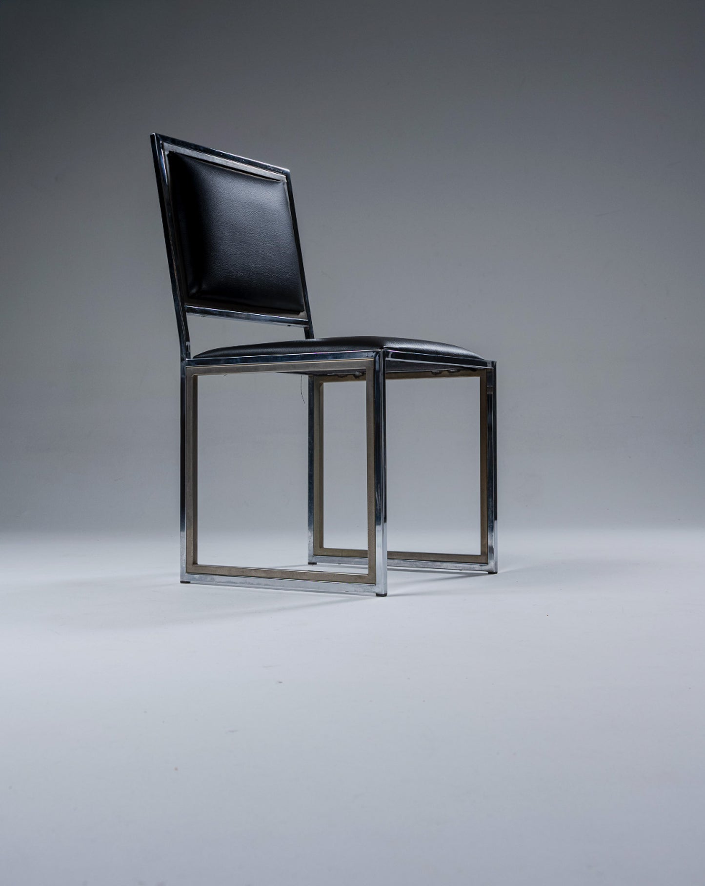 CHAISE EN MÉTAL ET CUIR, 1970s