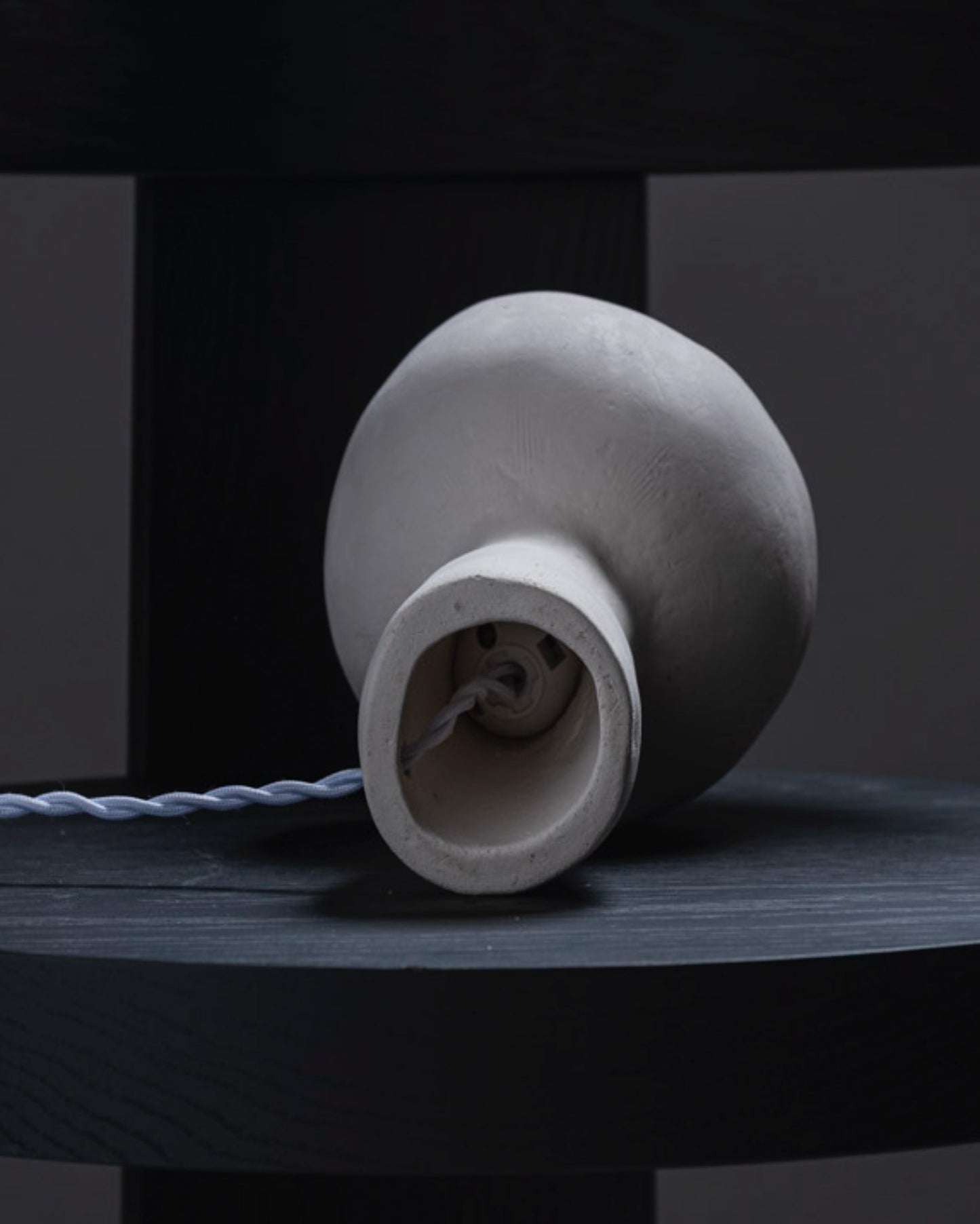 GLOBES TABLE LAMP IN STONEWARE