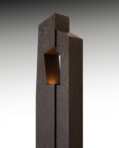 VOLCANIC STONE STREET LAMP