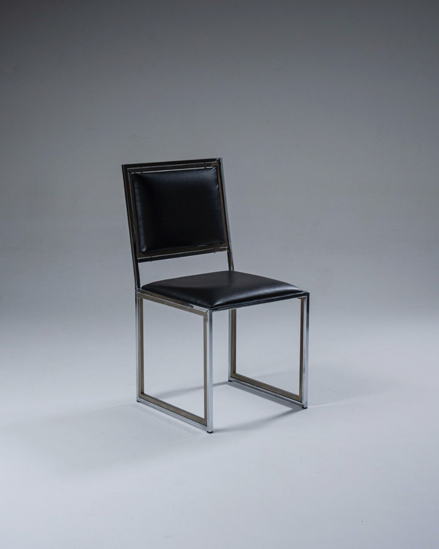 CHAISE EN MÉTAL ET CUIR, 1970s