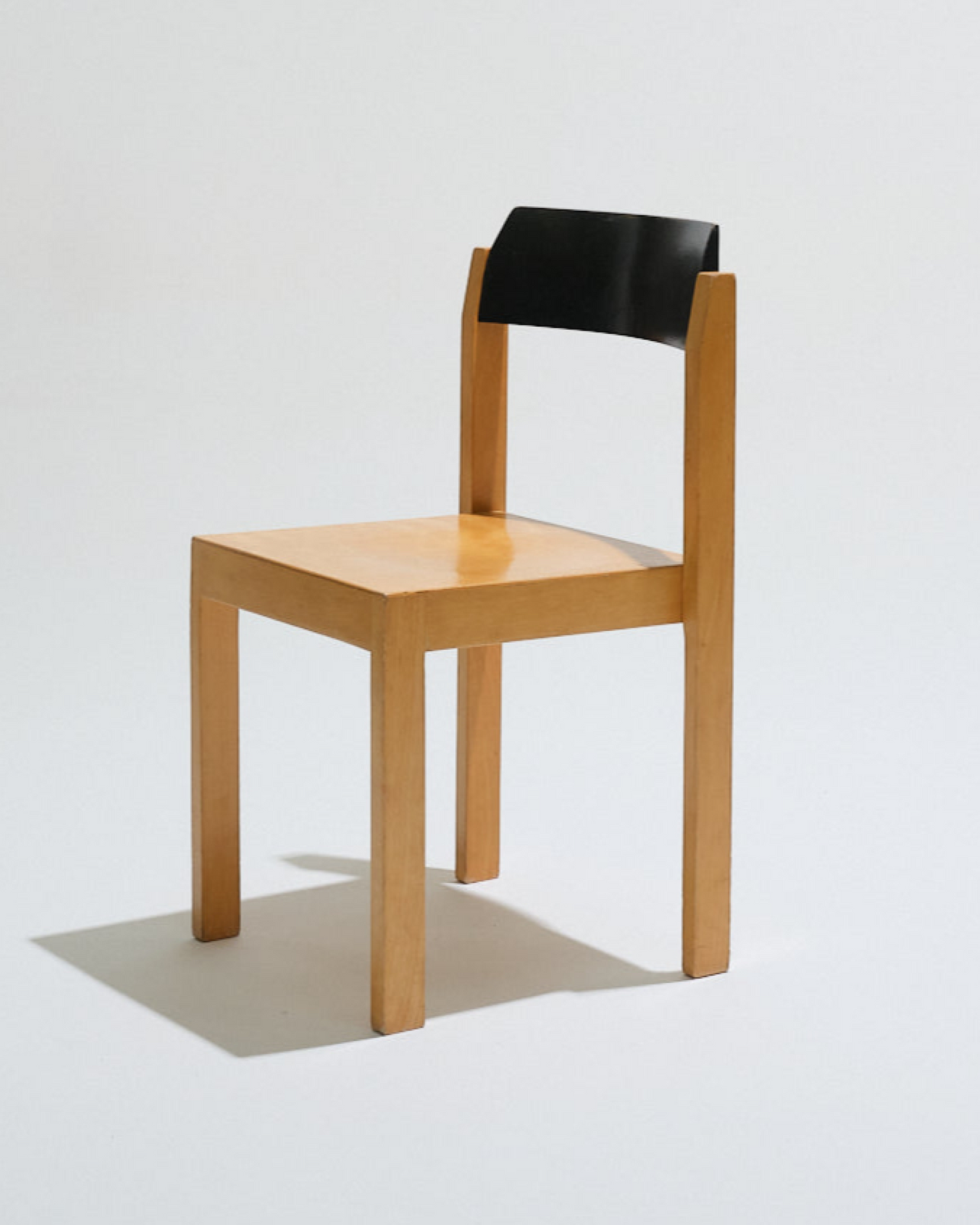 CHAISE EMPILABLE EN BOIS, 1950s