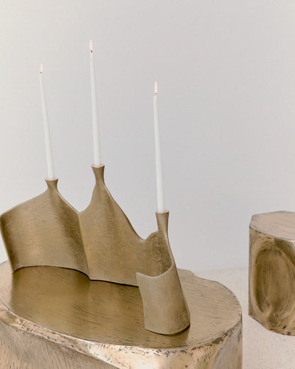 CHANDELIER NIGHT STRIKES SPARKS