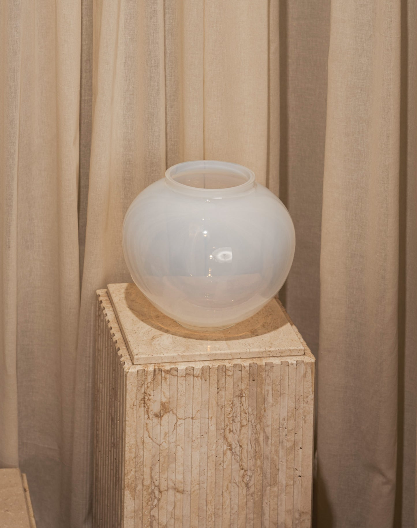 'THE LINE' VASE N°4