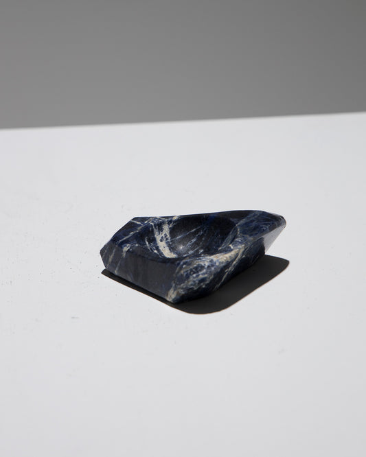 SMALL SODALITE POCKET TRAY