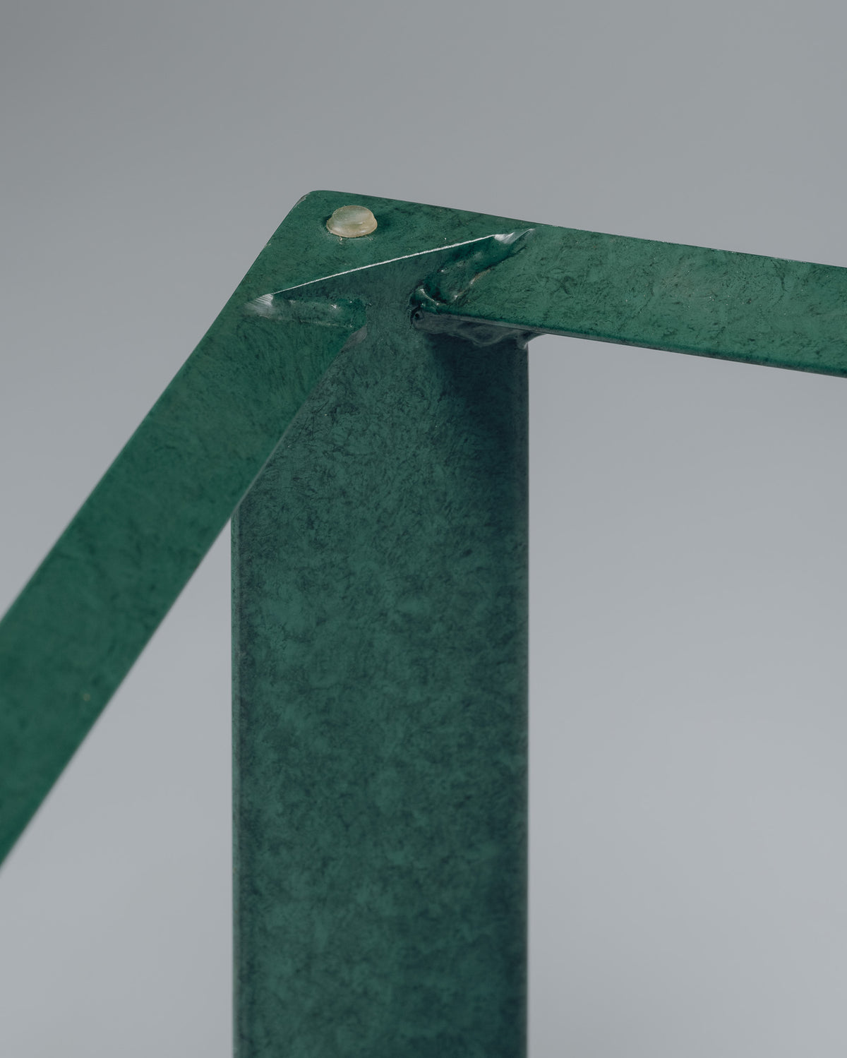 GUÉRIDON 'SYNTHÈSE' EN MÉTAL ET VERRE, CHRISTIAN DUC, 1980s