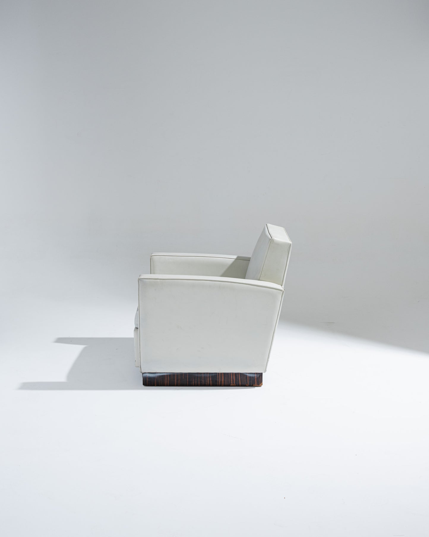 FAUTEUIL EN CUIR ART DÉCO, JACQUES ADNET, 1930s