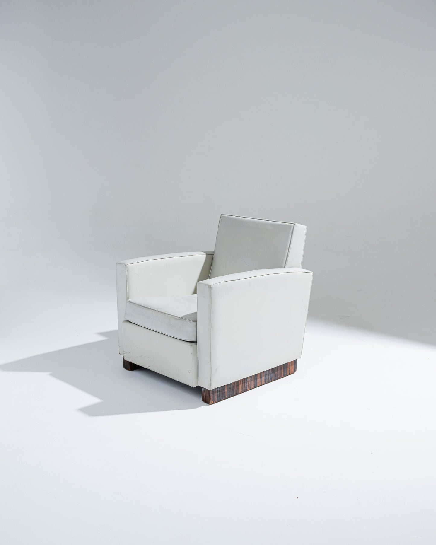 FAUTEUIL EN CUIR ART DÉCO, JACQUES ADNET, 1930s