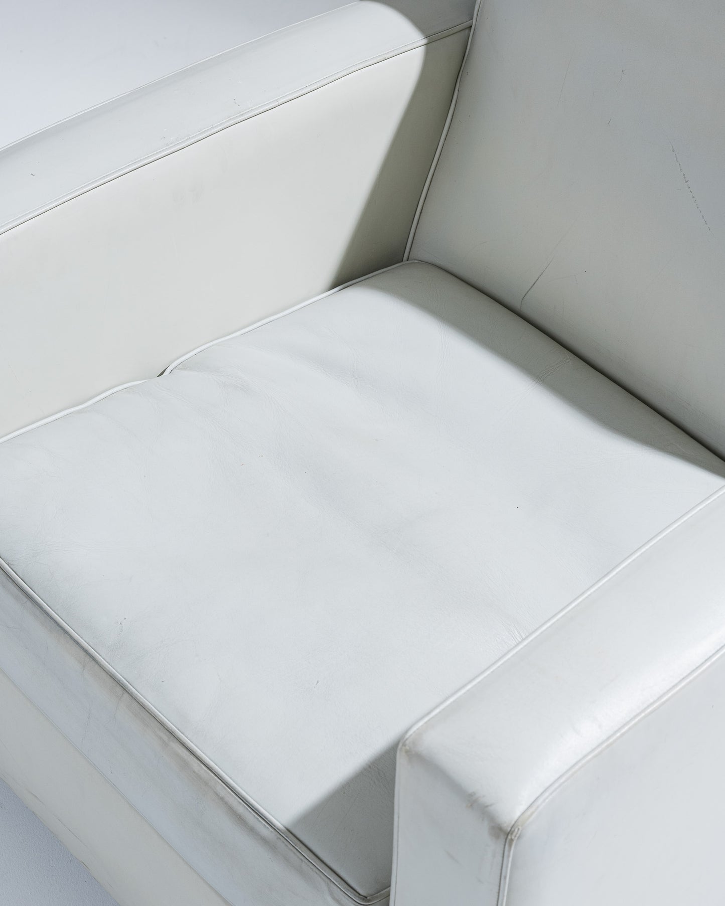 FAUTEUIL EN CUIR ART DÉCO, JACQUES ADNET, 1930s