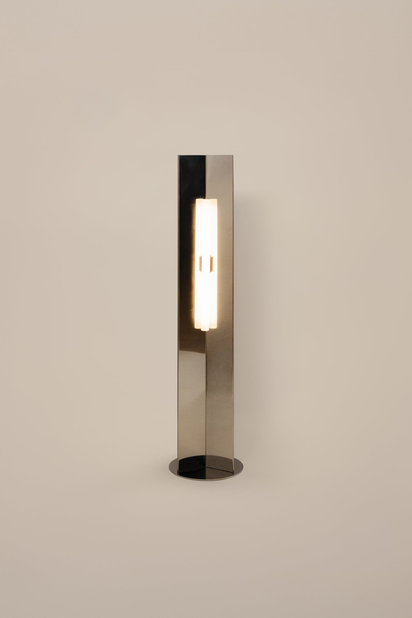 'ARROW 120' FLOOR LAMP