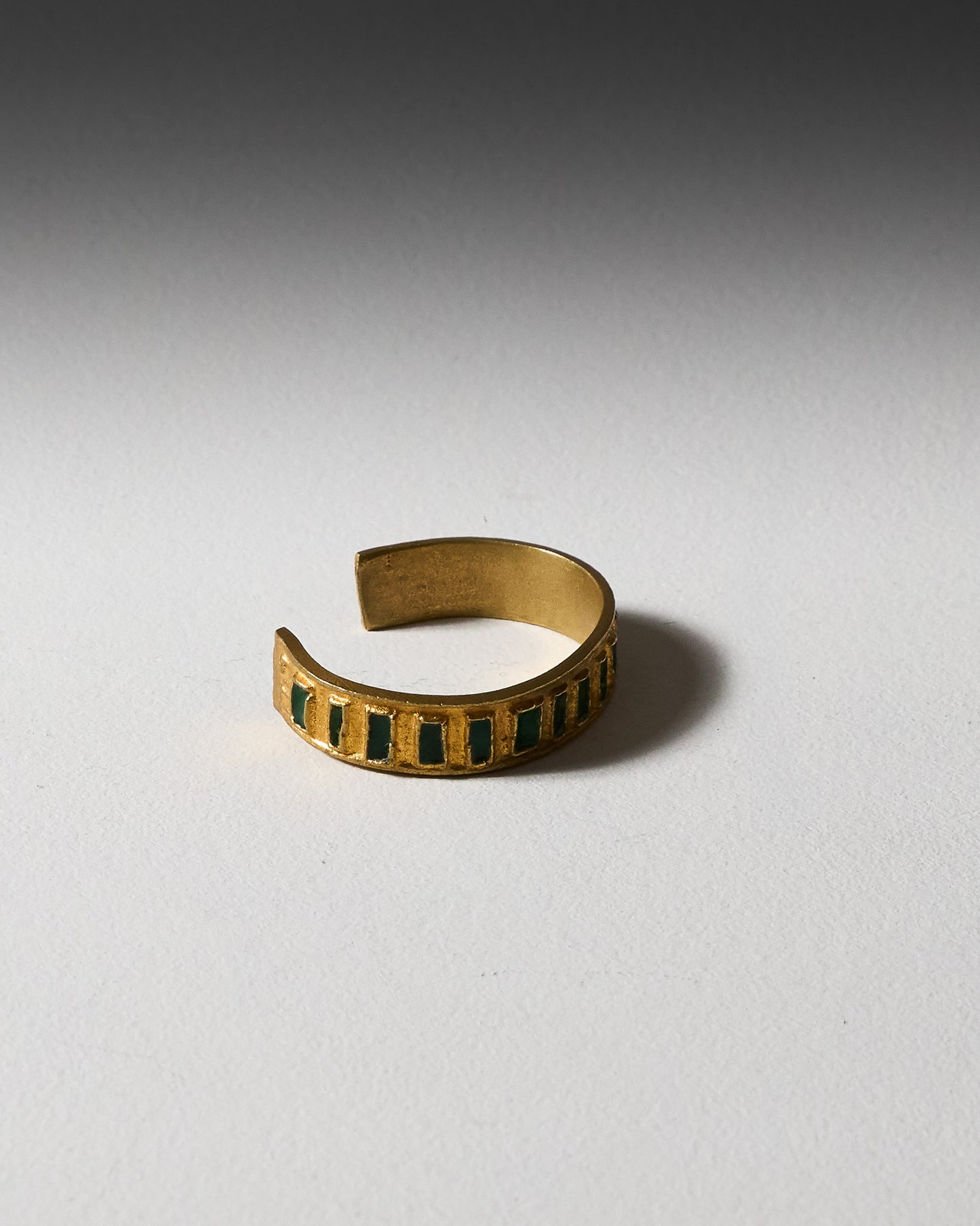 BRACELET EN BRONZE ET EMAIL VERT, 1970s