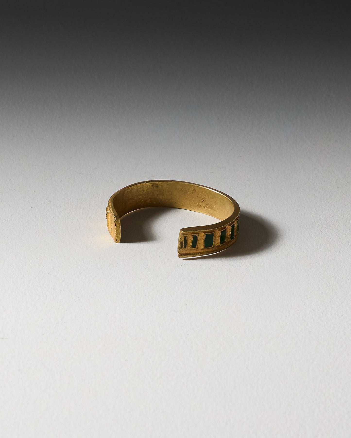 BRACELET EN BRONZE ET EMAIL VERT, 1970s