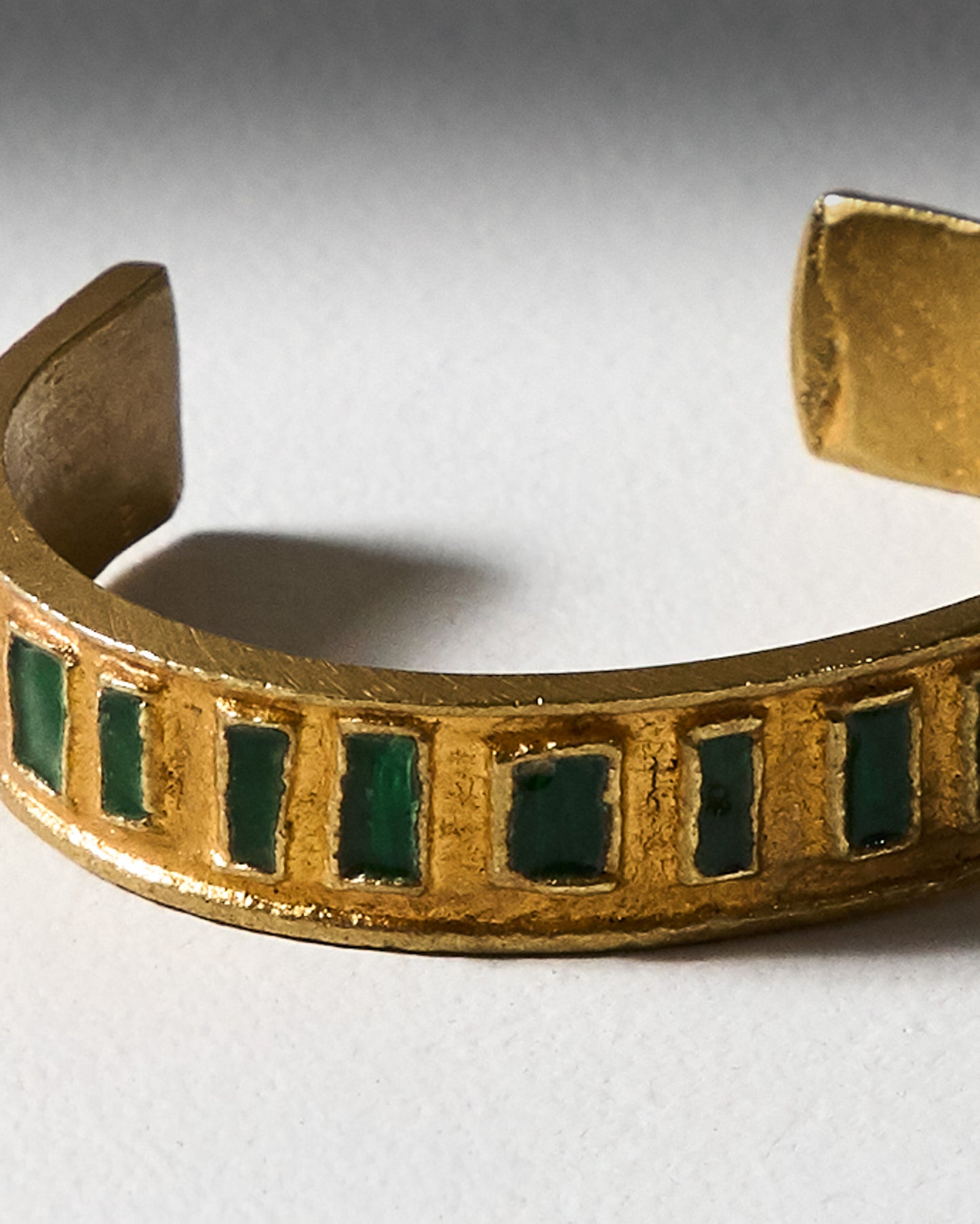 BRACELET EN BRONZE ET EMAIL VERT, 1970s