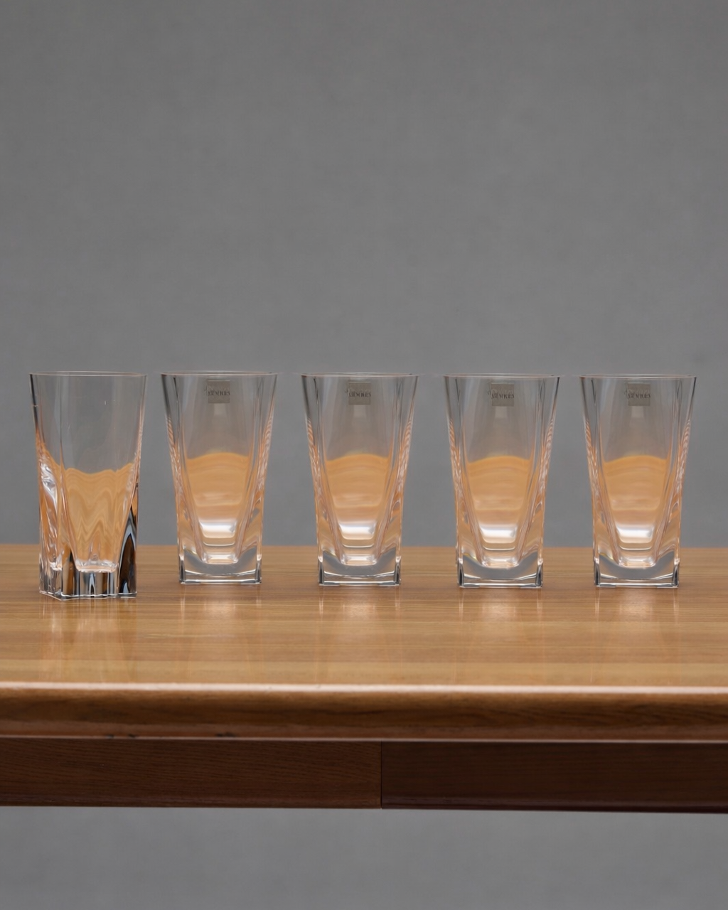SET DE 5 VERRES EN CRISTAL DE SÈVRES