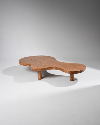 TABLE BASSE EN CHÊNE DE FORME LIBRE