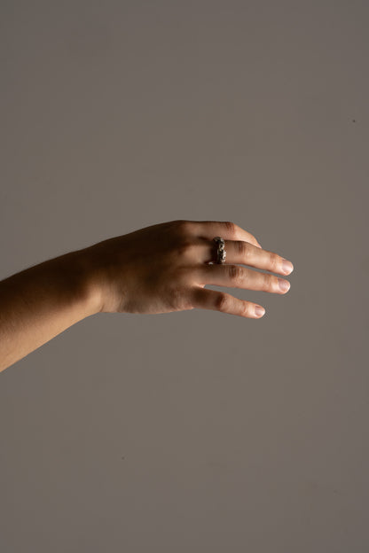 ETHEREAL RING IN 925 SILVER